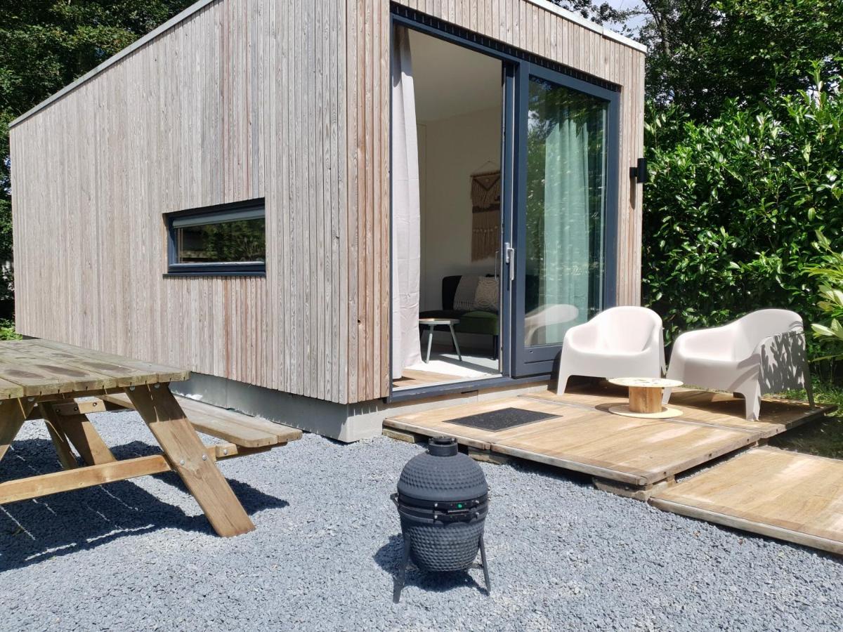 Вилла Modern Tiny House Op Rustig Watersportpark Elahuizen Экстерьер фото